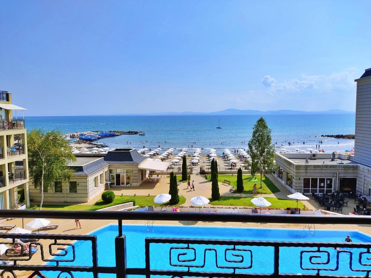 Festa Pomorie Resort Esterno foto